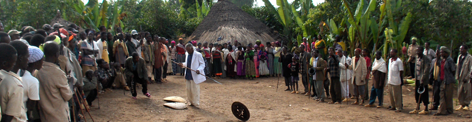 Cérémonie de funérailles à Basketo (Ethiopie)